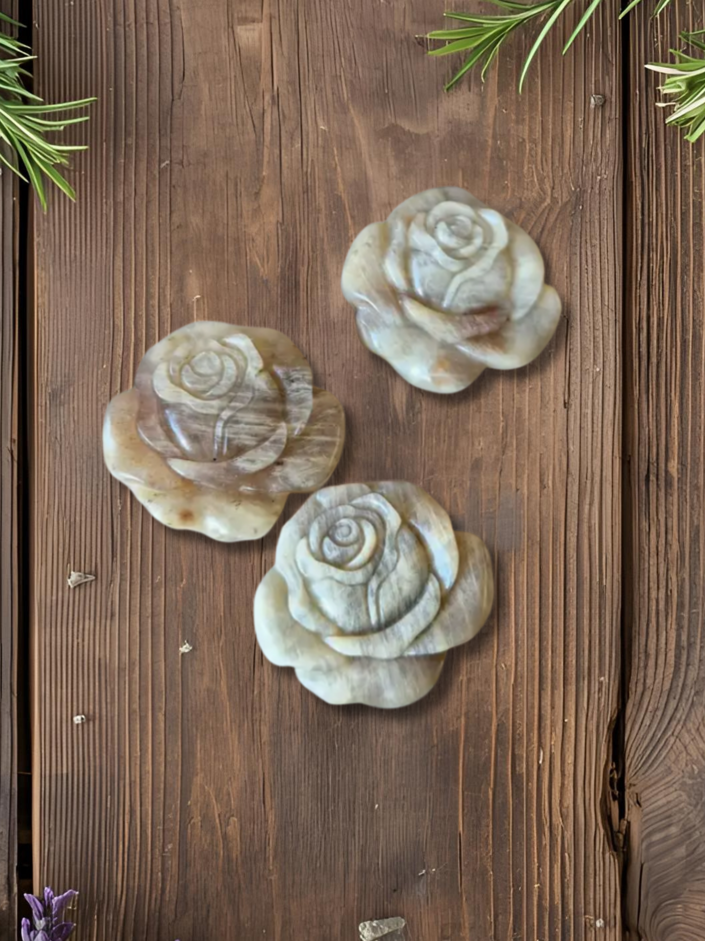 Pierre de Lune sculptée en rose